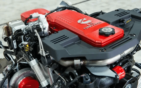 Cummins turbo diesel engine with high horsepower